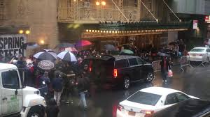 watching bruce springsteen arrive at walter kerr theatre