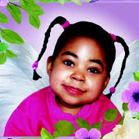 Arielle Paige's Instagram, Twitter & Facebook