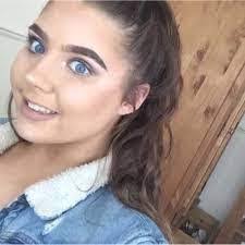 Crystal Ryals's Instagram, Twitter & Facebook