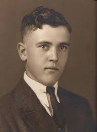 Fred Bunnell's Instagram, Twitter & Facebook