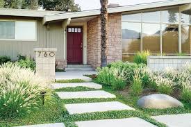 15 Inspirasi Taman Depan Rumah Kamu Pasti Suka