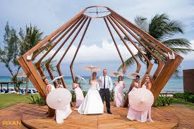 Azul Fives Wedding Danielle And Deni Azul Fives Wedding Wood Wedding Decorations