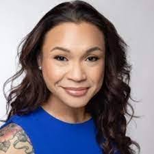 Lauren Buzzelli's Instagram, Twitter & Facebook