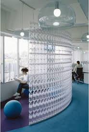 Membuat partisi ruangan dari bingkai jendela kaca bekas juga mudah. Pin Di Workspace