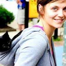 Evelyn Howell's Instagram, Twitter & Facebook