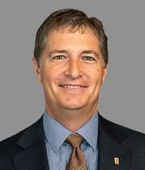 THRIVE'S MISSION IS TO PROVIDE LEADERSHIP IN FOSTERING EFFICIENT GROWTH OF  THE YANKTON AREA ECONOMY.”