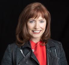 Maureen Regan's Instagram, Twitter & Facebook