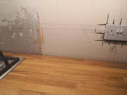 What is the gap between tiles. Kitchens Tiling Kitchen Spashback With Gap Between Worktop And Wall Itectec