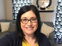 Kim Mckeever's Instagram, Twitter & Facebook