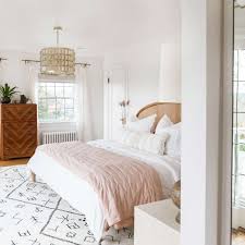 Browse through our selection of floor lamps, wall lamps, pendant lighting, chandeliers and ceiling lights and find the perfect fit to illuminate and upgrade your home in style. 15 Ways To Decorate With Pink In The Bedroom