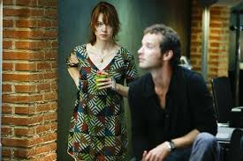 Son meurtrier a pris soin d'expédier toutes les parties de son corps aux quatre coins de la france. Profiling Paris Staffel 5 Moviepilot De