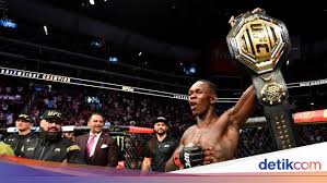 He is currently competing in the middleweight division of the ultimate fighting championship. Ufc 263 Israel Adesanya Pertahankan Gelar Kelas Menengah