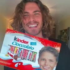 Il bambino della Kinder è cresciuto....