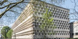 Das deutsche architekturmuseum in frankfurt ehrt ihn mit einer ausstellung über eines seiner bedeutendsten bauwerke, die kirche von. Bund Deutscher Architekten Brutalismus Hype Versus Carbuncle Cup