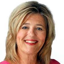 Joyce Roll's Instagram, Twitter & Facebook