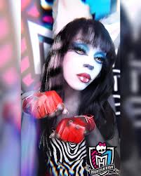 𝓘'𝓶 𝓷𝓸𝓽 𝓼𝓪𝔂𝓲𝓷𝓰 𝓼𝓱𝓮 𝓪 𝓰𝓸𝓵𝓭 𝓭𝓲𝓰𝓰𝓮𝓻 𝓫𝓾𝓽 𝓼𝓱𝓮  𝓶𝓮𝓼𝓼𝓲𝓷𝓰 𝔀𝓲𝓽𝓱 𝓷𝓸 𝓫𝓻𝓸𝓴𝓮 ✨😏💵💰 Lola Fish from “Sharktale”  ☺️✨ She's definitely not somebody I would ever embody, but just a cosplay  her