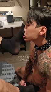 IU燦赫T恤超真實反應