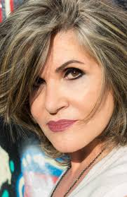 Leider hab ich vor 4 monaten aus versehen meine haare schwarz getönt! Das Wagnis Graue Strahnen Ein Selbstversuch Modepilot De Modepilot De