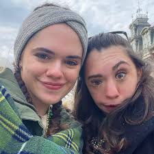 We're twins embracing our facial differences 💜