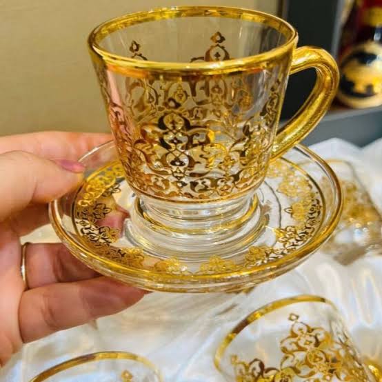 لیوان و استکان‌های تکی
