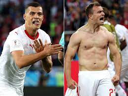 Dy futbollistët shqiptarë, granit xhaka dhe xherdan shaqiri pritet të jenë në fushë nga minuta e parë, derisa rastin për inkuadrim e pret edhe shqiptari tjetër te zvicra, admir mehmedi. Xhaka Und Shaqiri Erst Tor Dann Provokation Kicker