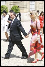 Site de mutualisation de questionnaires. Xavier Bertrand Qui Est Sa Premiere Femme Emmanuelle Go Closer