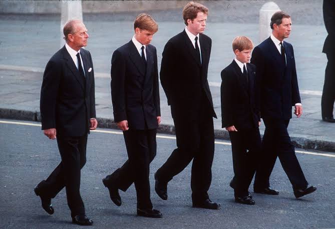 Prince Harry and Prince William Walk Side by Side Behind Queen Elizabeth's  Coffin