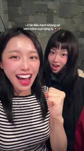 Unfrozen Mini Concert với Han Sara