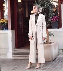 formal elegance white hijab suit inspirasi gaya model pakaian hijab pakaian blazer
