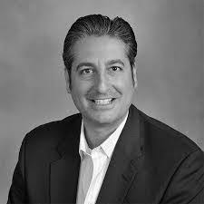 Meredith Cottrell's Instagram, Twitter & Facebook