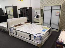 Apa yang saya cakap ini dari pengalaman peribadi. Set Bilik Tidur Putih Chan Furniture Kuala Terengganu Facebook