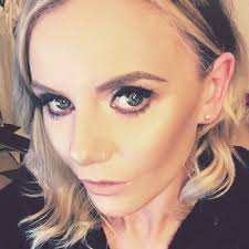 Laura Jane Grundy (@LauraJaneGrundy)