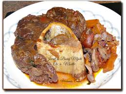 Jarret De Bœuf Mijote Avec Des Os A Moelle En 2020 Mijote De Boeuf Recette Jarret De Boeuf Os A Moelle