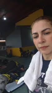 Cuando se trata de tí no debes buscar excusas solo cumplir con lo que te  prometiste ser constante y disciplinada allí está la clave. El poder está  en tí 💪🏻