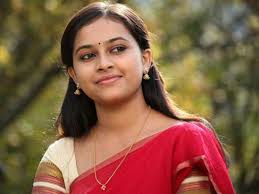Unpopular opinion: Sridivya is a better actress and more suited to Tamil  cinema than PAM. Eager to see her in Meiyazhagan, hope she continues to act  in good movies. : r/kollywood