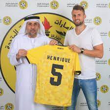É conhecido, principalmente, pela sua equipe de futebol. Henrique E Apresentado Com Moral Em Clube Dos Emirados Arabes Veja Fotos E O Time Do Povo Noticias Do Corinthians