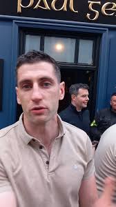 LIVE entertainment with Dermot Kelly.....🎸🎙 Join us ..... craic, singing  & dancing guaranteed! 💃💥 🌐  https://www.paulgeaneysbar.ie/dermot-kelly.php