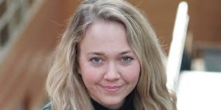 Eva-Mari Andersen diskuterer løsningen på kreftgåten