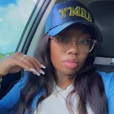 Alex Slagle's Instagram, Twitter & Facebook