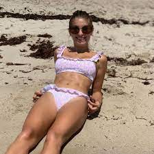 Der urlaub in den bergen ist für cathy hummels vorbei, doch eines bleibt: Miss Sixpack Fans Begeistert Von Cathy Hummels Body Promiflash De