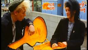 Der breiten masse wurden die ärzte spätestens mit dem skandalalbum ab 18 im jahr 1987 bekannt. Die Arzte Richy Guitar Film 1985 Moviepilot De