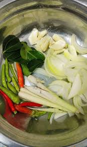 Pada akhir tahun seperti sekarang, hampir seluruh wilayah negara menghadapi musim hujan yang agak berat. Resipi Sup Daging Original Thailand Terangkat Habis Wajib Cuba