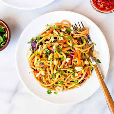 We have lotsof fast and healthy dinner ideas for people to choose. 16 Healthy Make Ahead Dinner Recipes To Heat And Eat This Weekend Brit Co