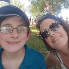 Help, My pothos has mites, I adopted him from knights market ,and it's kind  of a big plant too, I'm not sure what to do please help me! I love my plants