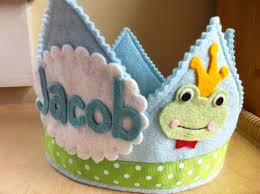 Handmade Birthday Crown For Boy Frog Prince Birthday Crown Wool Felt Crown Boys Por Mosey En Etsy Coronas De Cumpleanos Corona Cumpleanos Tela Corona De Fieltro