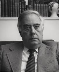 Tales of Mystery and Imagination: Juan Perucho: Sheyton Barret, el fantasma  de Shakespeare