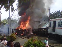 Bahkan jika kabut asap merupakan risiko bagi kehidupan manusia, kita harus ingat bahwa kehidupan di alam, tanpa teknologi, adalah kematian yang besar. Mengapa Kereta Tak Mengerem Darurat Saat Tabrak Truk Bbm Ini Kata Dirut Kai