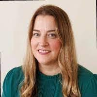 Vanessa Ellinger's Instagram, Twitter & Facebook