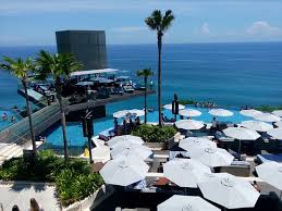 Dont Waste Your Time Overrated Review Of Omnia Uluwatu