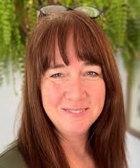 Laura Donelan's Instagram, Twitter & Facebook